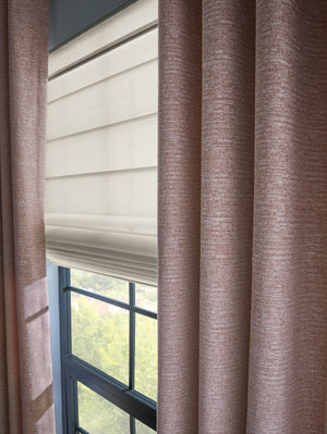 Closeup Grommet roller Drapes